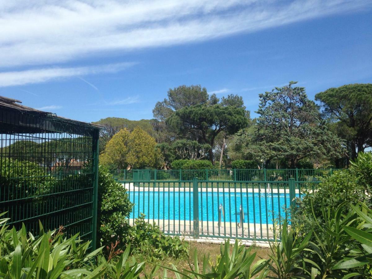 Agreable Studio Proche Sttropez Piscine Et Tennis Gassin Dış mekan fotoğraf
